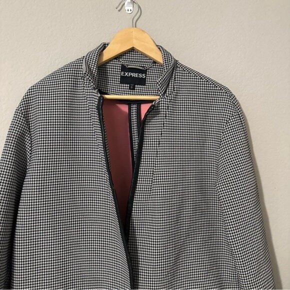 Express Monochrome Houndstooth Jacket Coat Size Medium Dark Academic Chic - Picture 3 of 8